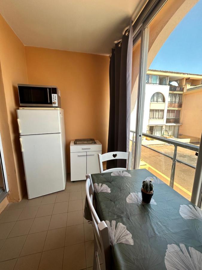 Vue Situe A Cote De La Quartier Des Quilles Appartement
